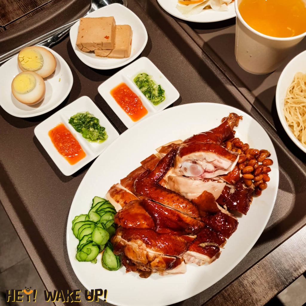 了凡油雞‧燒臘‧飯‧麵-竹北遠百新加坡米其林餐廳推薦|必吃油雞半雞2人餐