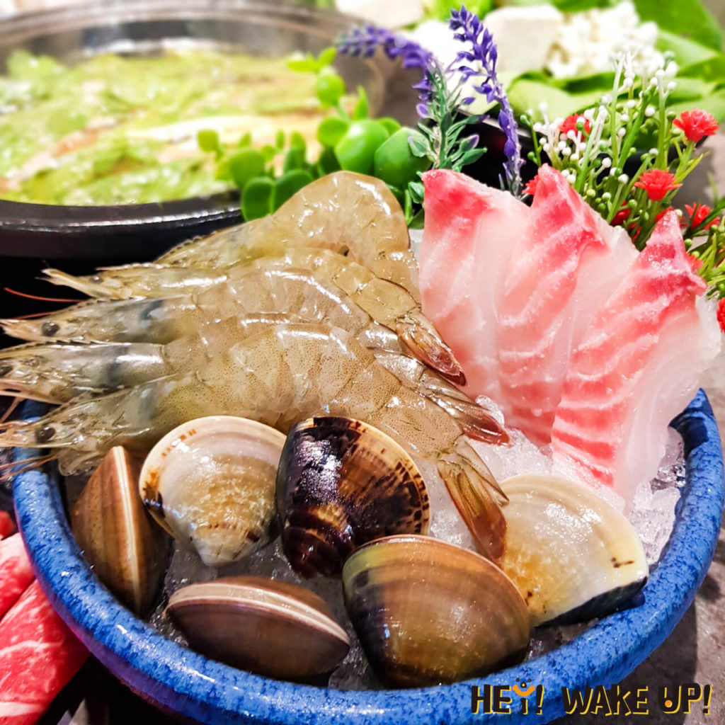 海鮮三品:蛤蜊、鯛魚、白蝦