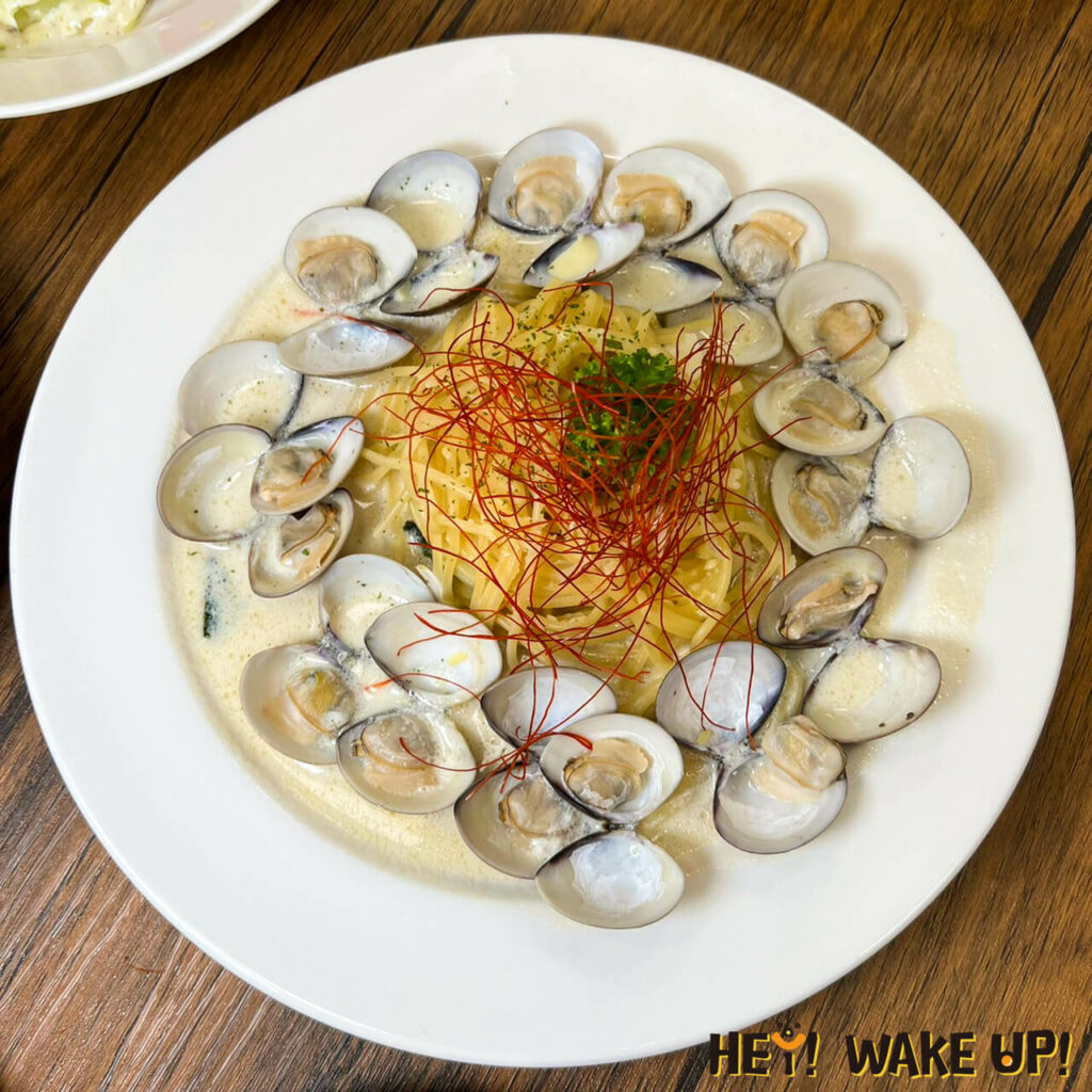 主餐:塔香奶油蛤蜊義大利麵